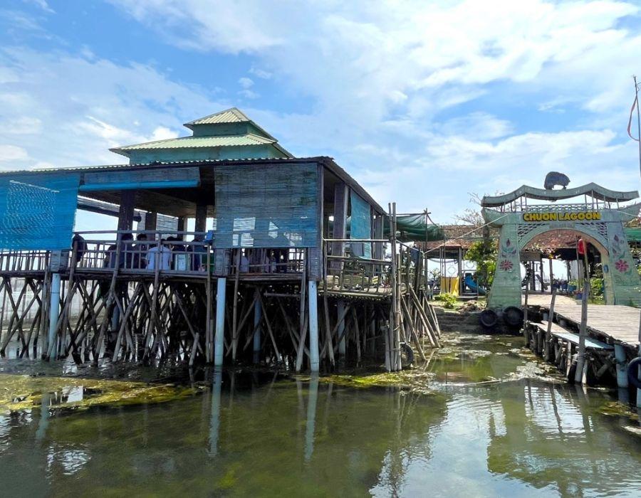 Quan-an-ven-pha-Tam-Giang.